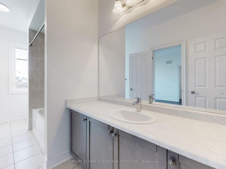 Photo 31 at 41 Torrey Pines Road, Kleinburg, Vaughan