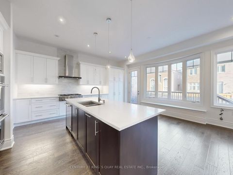 Photo 8 at 41 Torrey Pines Road, Kleinburg, Vaughan