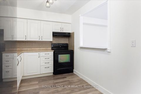 Photo 15 at 508 - 260 Davis Drive, Central Newmarket, Newmarket
