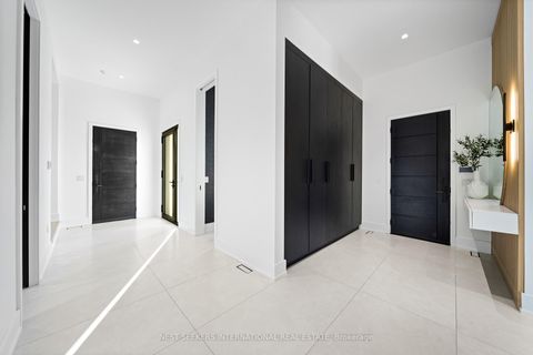 Photo 18 at 29 Greenside Drive, Rural King, King