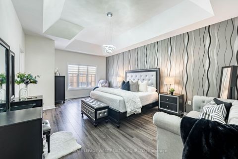 Photo 14 at 13 ARKSEY Street, Rural Whitby, Whitby