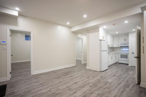 Photo 21 at 13 ARKSEY Street, Rural Whitby, Whitby