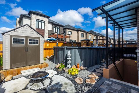 Photo 25 at 13 ARKSEY Street, Rural Whitby, Whitby