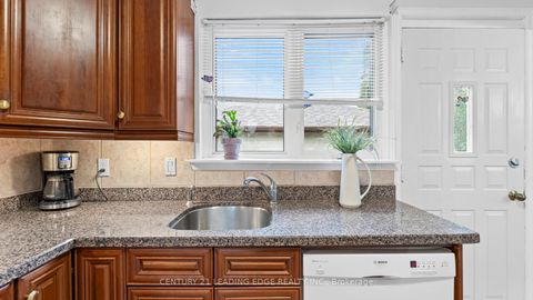 Photo 8 at 398 Allgood Street, Crosby, Richmond Hill