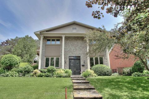 Photo 1 at 3 Nomad Crescent, Don Mills, Toronto