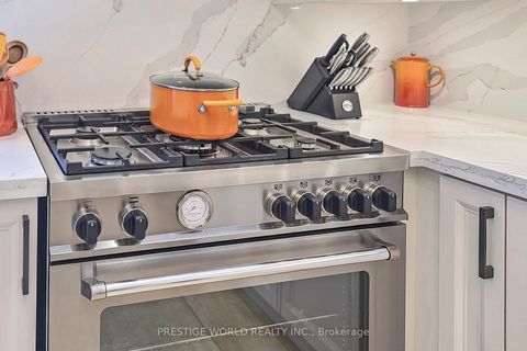 Photo 13 at 3 Nomad Crescent, Don Mills, Toronto