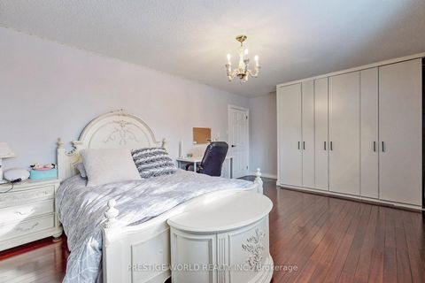 Photo 27 at 3 Nomad Crescent, Don Mills, Toronto