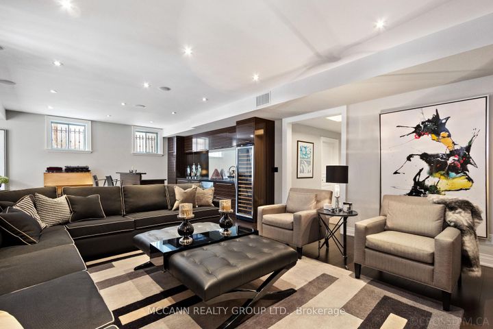 Photo 35 at 21 De Vere Gardens, Nortown, Toronto