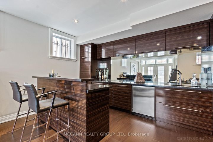 Photo 36 at 21 De Vere Gardens, Nortown, Toronto