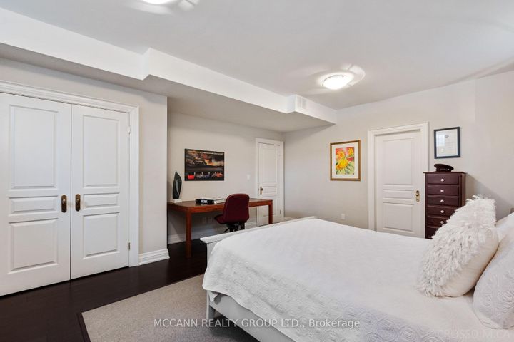 Photo 41 at 21 De Vere Gardens, Nortown, Toronto