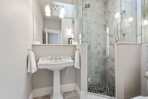 Photo 33 at 21 De Vere Gardens, Nortown, Toronto