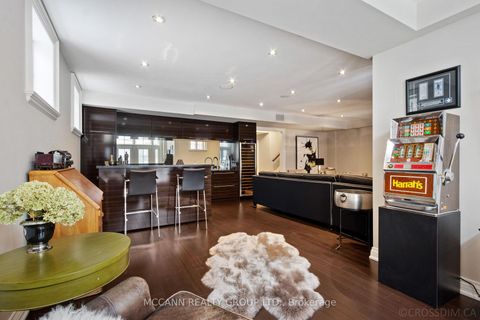 Photo 38 at 21 De Vere Gardens, Nortown, Toronto