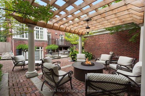 Photo 46 at 21 De Vere Gardens, Nortown, Toronto