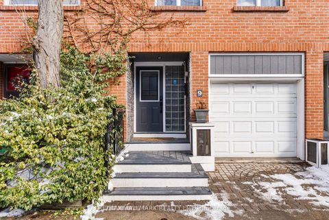 Photo 1 at 9 Douville Court, Waterfront Communities C8, Toronto