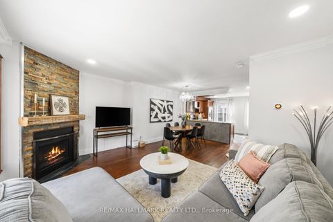 Photo 5 at 9 Douville Court, Waterfront Communities C8, Toronto