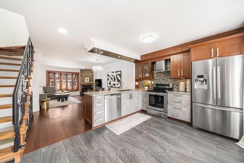 Photo 11 at 9 Douville Court, Waterfront Communities C8, Toronto