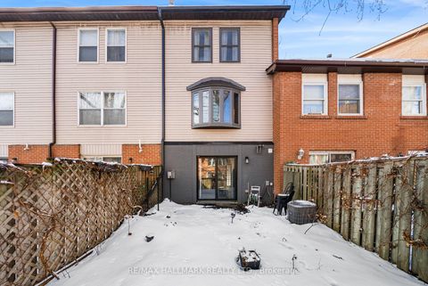 Photo 31 at 9 Douville Court, Waterfront Communities C8, Toronto