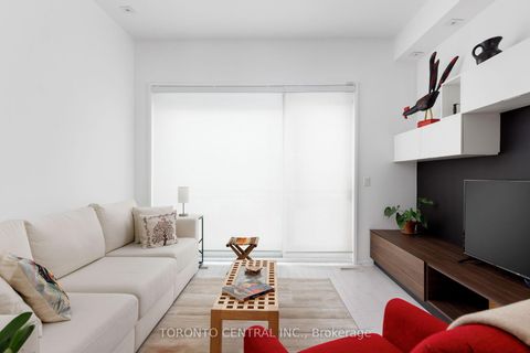 Photo 8 at 258 Manning Avenue, Bellwoods, Toronto