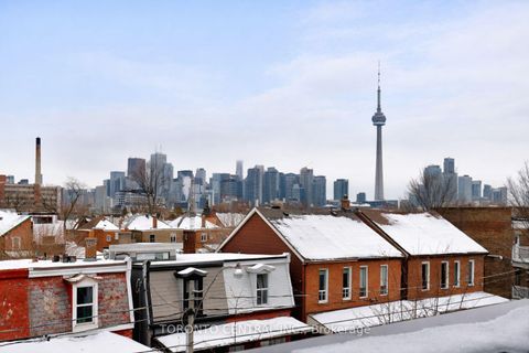 Photo 32 at 258 Manning Avenue, Bellwoods, Toronto