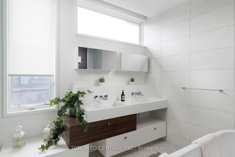 Photo 34 at 258 Manning Avenue, Bellwoods, Toronto