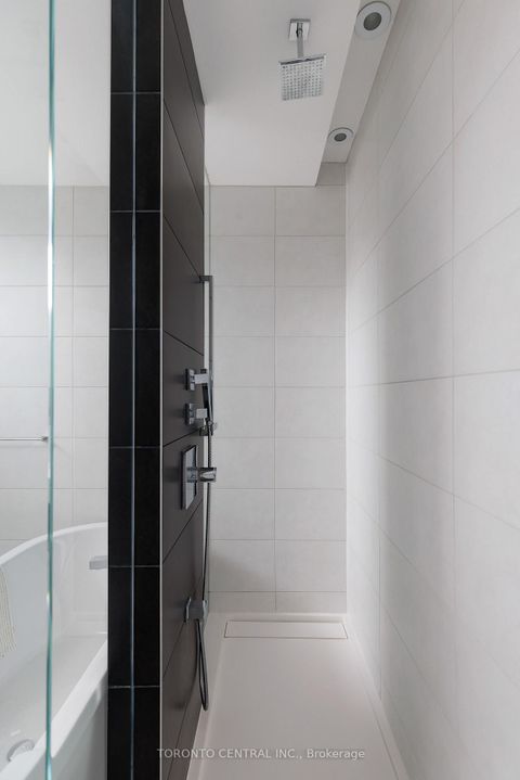 Photo 36 at 258 Manning Avenue, Bellwoods, Toronto