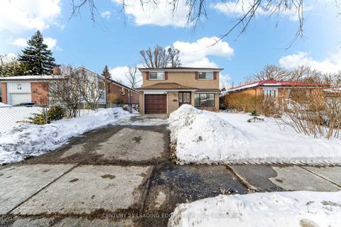Photo 1 at 66 Sonmore Drive, Malvern West, Toronto