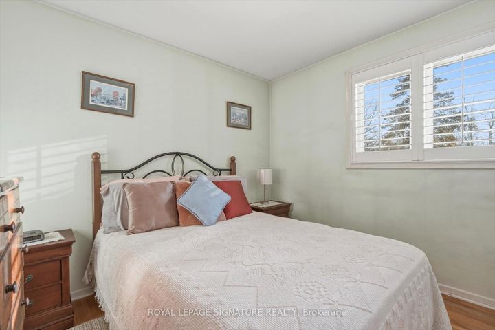 Photo 20 at 1389 Tyneburn Crescent, Applewood, Mississauga