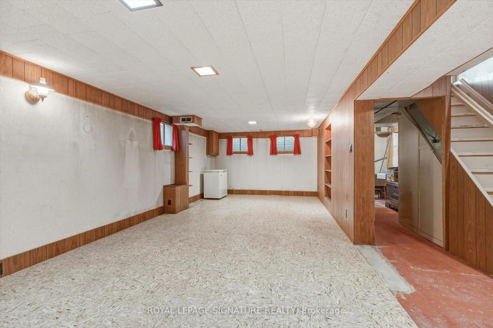 Photo 26 at 1389 Tyneburn Crescent, Applewood, Mississauga