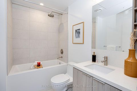 Photo 15 at 1820 - 2020 Bathurst Street, Cedarvale, Toronto