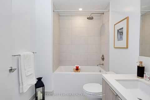 Photo 16 at 1820 - 2020 Bathurst Street, Cedarvale, Toronto