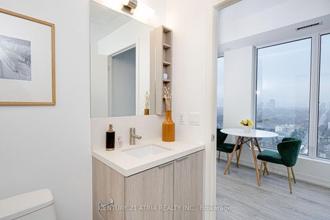 Photo 17 at 1820 - 2020 Bathurst Street, Cedarvale, Toronto