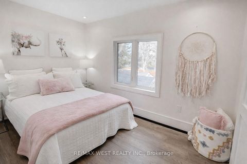 Photo 13 at 94 Lake Crescent, Mimico, Toronto