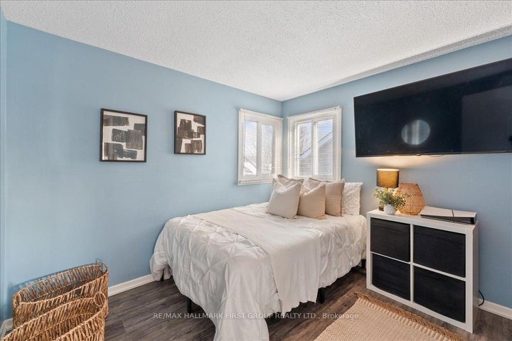 Photo 19 at 1793 Walnut Lane, Liverpool, Pickering