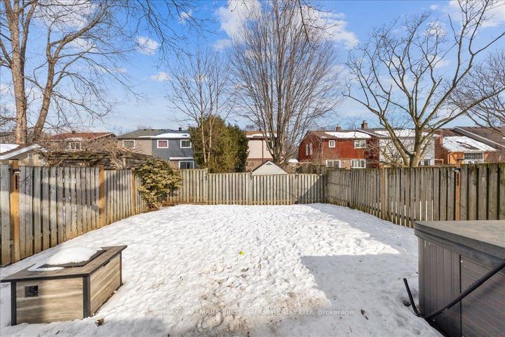 Photo 28 at 1793 Walnut Lane, Liverpool, Pickering