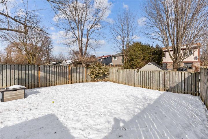 Photo 30 at 1793 Walnut Lane, Liverpool, Pickering