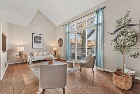 Photo 9 at 1793 Walnut Lane, Liverpool, Pickering