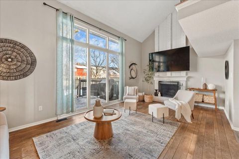 Photo 11 at 1793 Walnut Lane, Liverpool, Pickering