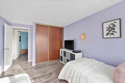 Photo 22 at 1793 Walnut Lane, Liverpool, Pickering