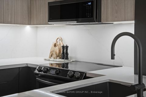 Photo 4 at 1009 - 83 Redpath Avenue, Mount Pleasant West, Toronto