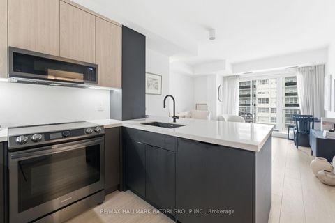 Photo 6 at 1009 - 83 Redpath Avenue, Mount Pleasant West, Toronto