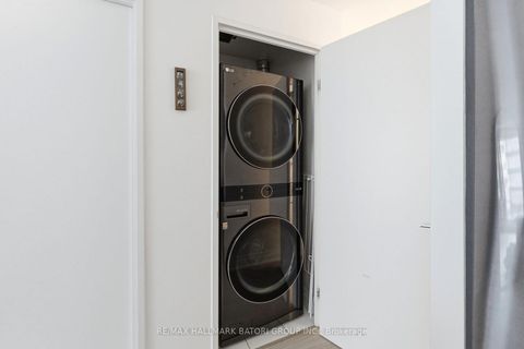 Photo 15 at 1009 - 83 Redpath Avenue, Mount Pleasant West, Toronto