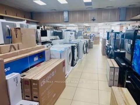 Photo 5 at 46-47 - 1770 Albion Road, Clairville, Toronto