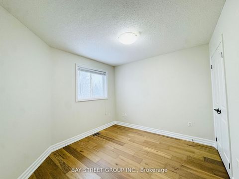 Photo 20 at 28 Shalom Way, Painswick South, Barrie