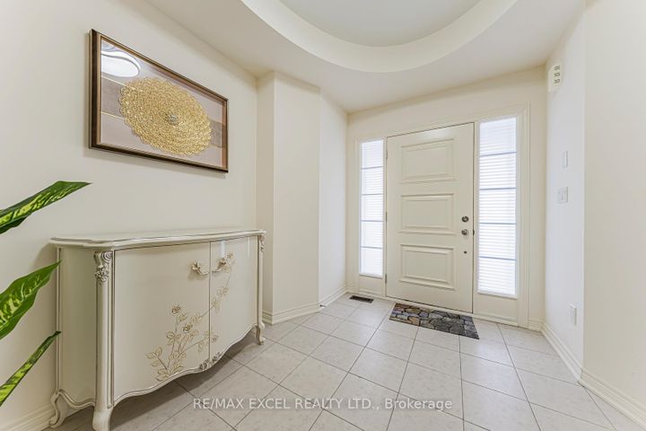 Photo 4 at 83 Baldry Avenue, Patterson, Vaughan