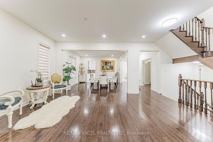 Photo 7 at 83 Baldry Avenue, Patterson, Vaughan