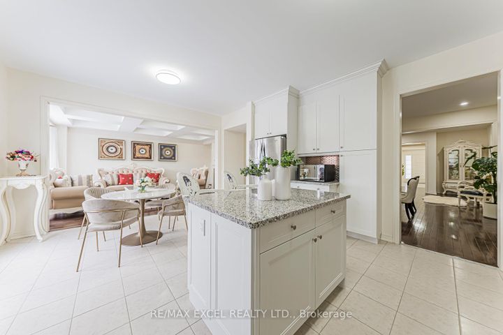 Photo 14 at 83 Baldry Avenue, Patterson, Vaughan