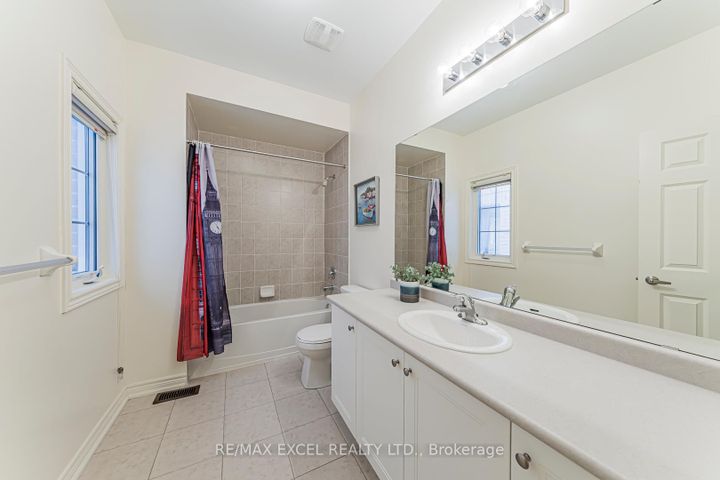 Photo 31 at 83 Baldry Avenue, Patterson, Vaughan