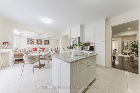 Photo 14 at 83 Baldry Avenue, Patterson, Vaughan