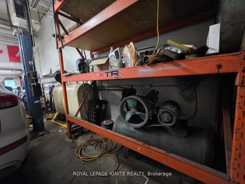 Photo 2 at 8 - 86 Melford Drive, Malvern, Toronto