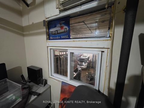 Photo 8 at 8 - 86 Melford Drive, Malvern, Toronto